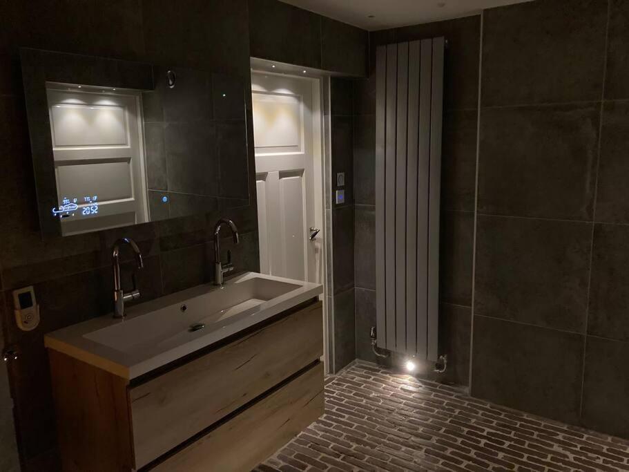 Holiday home Voorsterstaete Former Barn, Including Jacuzzi *